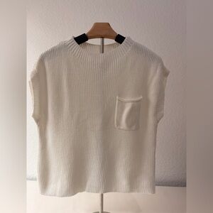 Elegant Cream Sleeveless Sweater- Perfect for Layering ✨